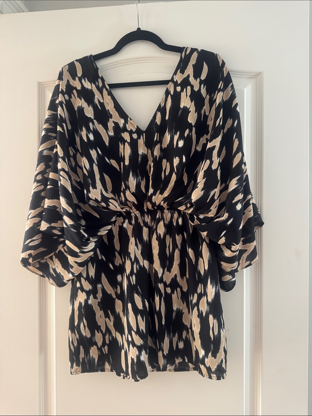 Aakaa Black and Beige Printed V-Neck Tunic